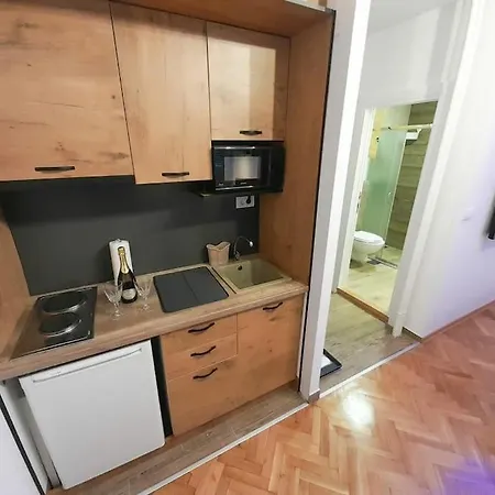 Paku 3 New * Belgrád